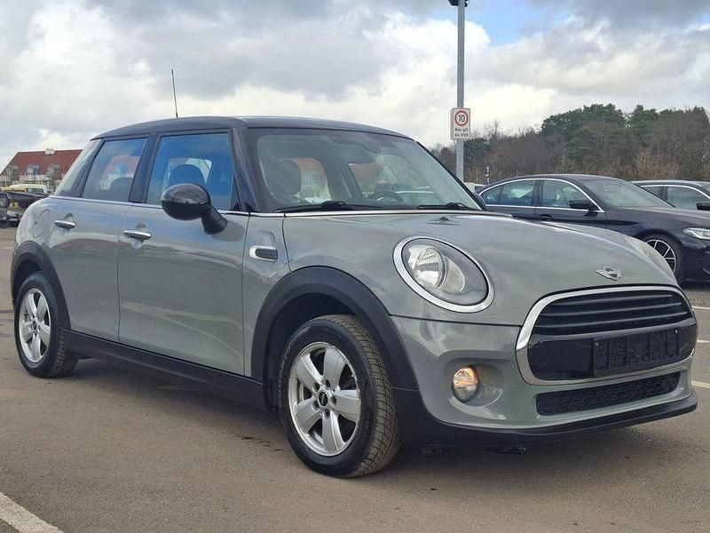 Gebraucht Mini Cooper 136 PS (100 kW) 2016 Grau Kleinwagen