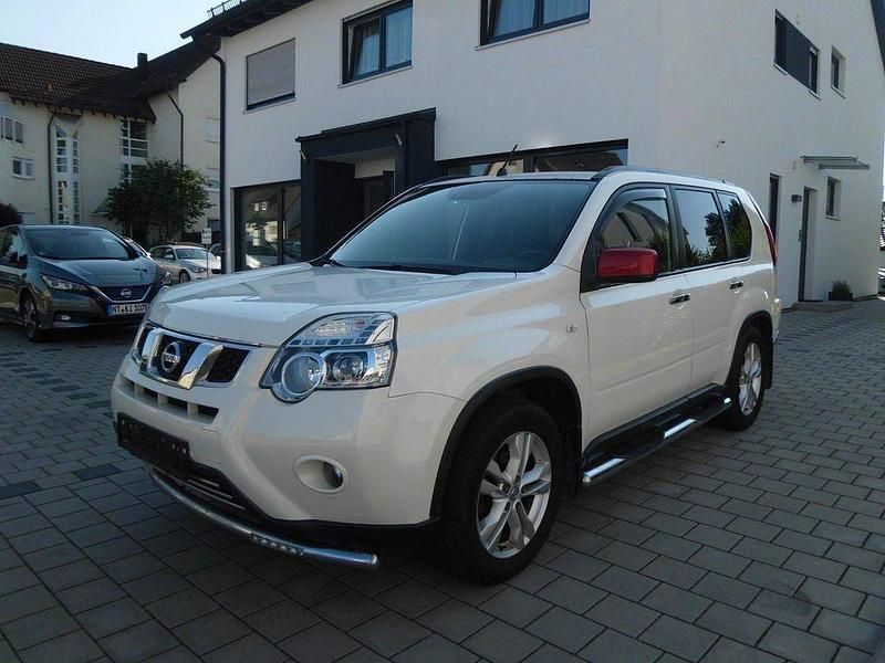 Weiß Gebraucht 2011 Nissan X-Trail SE SUV | 5.880 € (Fairer Preis) - Bild 1/4