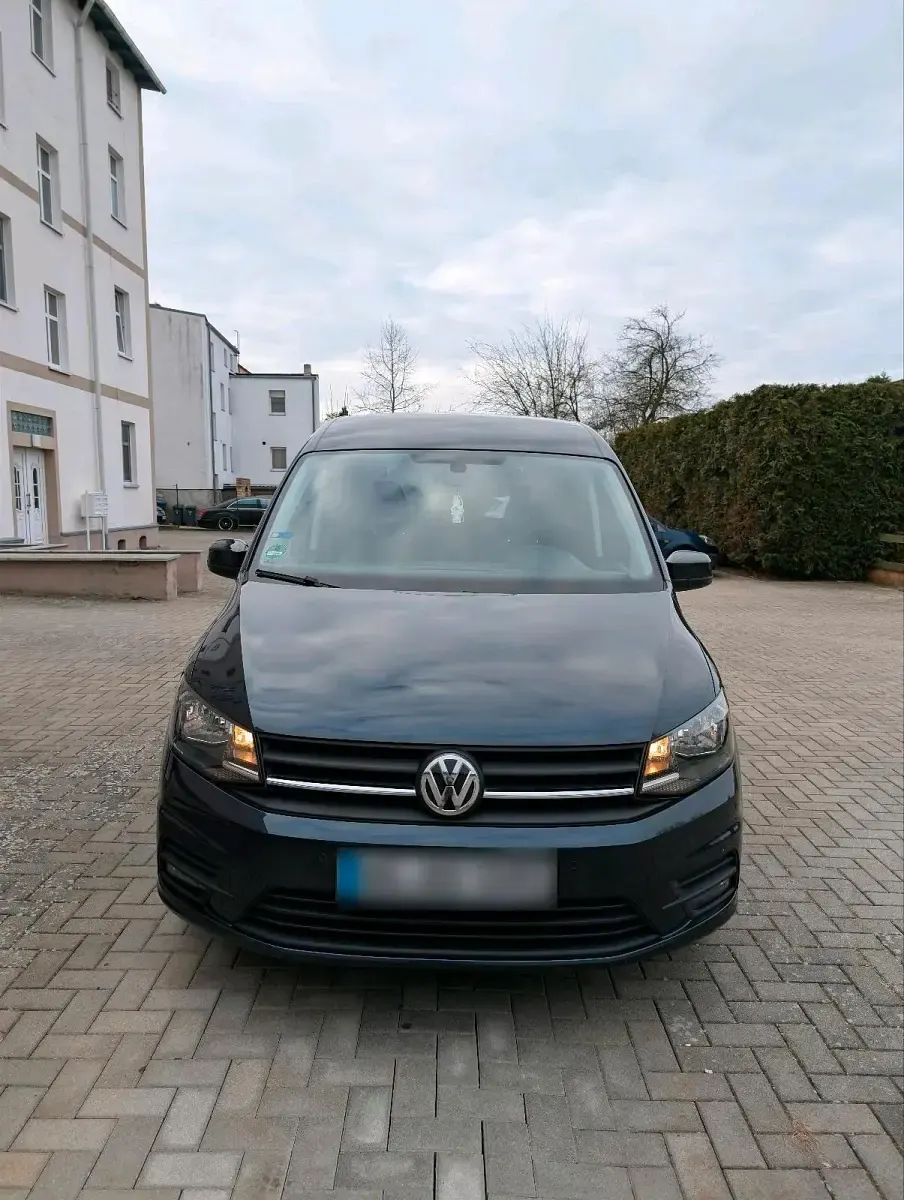 Gebraucht VW Caddy Beach 102 PS (75 kW) 2016 Blau Van / Kleinbus