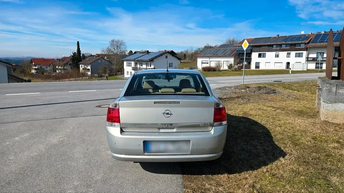 Gebraucht Opel Vectra 155 PS (114 kW) 2006 Beige Limousine
