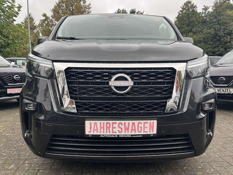 Gebraucht Nissan Primastar Tekna 170 PS (125 kW) 2025 Midnight black Van / Kleinbus