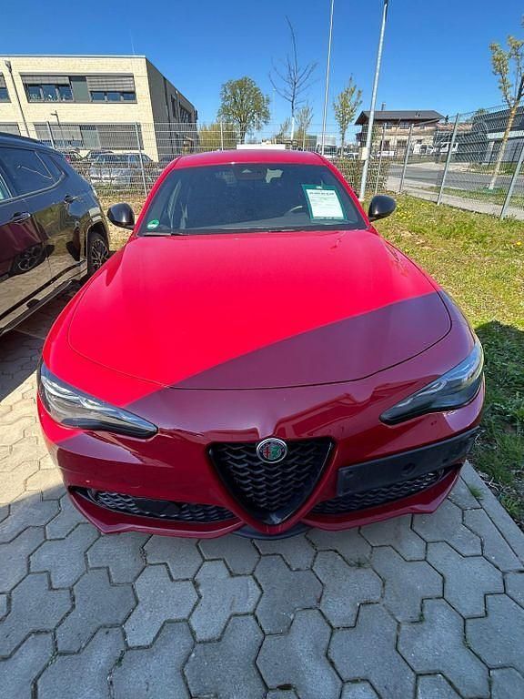 Gebraucht Alfa Romeo Giulia Sprint 280 PS (205 kW) 2024 Rot Limousine