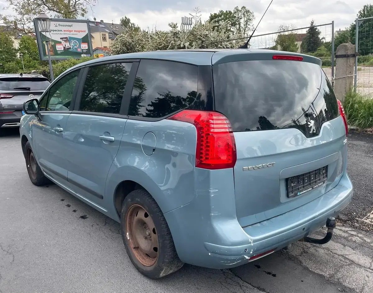 Gebraucht Peugeot 5008 120 PS (88 kW) 2009 Blau Van / Kleinbus