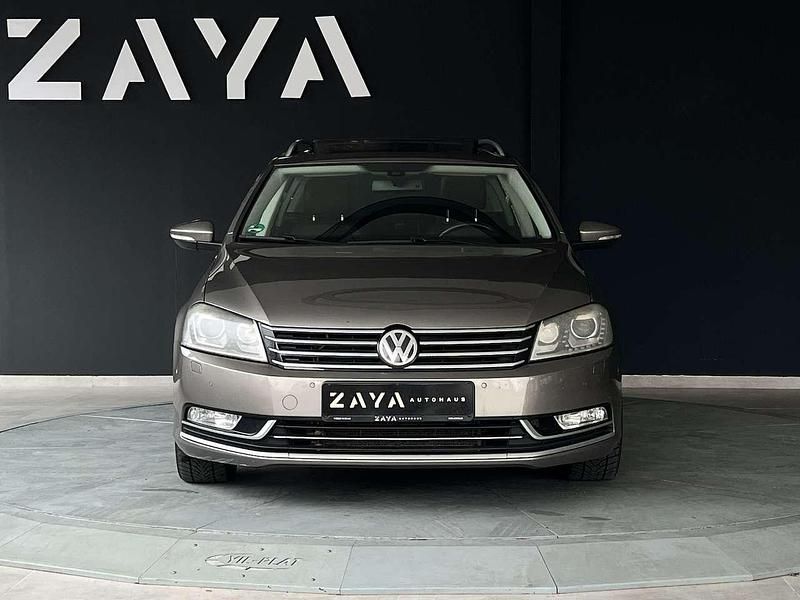 Gebraucht VW Passat R 170 PS (125 kW) 2011 Braun Kombi