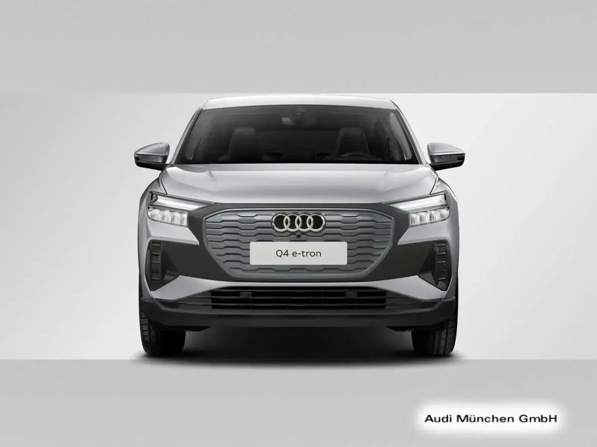 Second-hand Audi Q4 e-tron 210 kW (286 CP) 2025 Argintiu SUV