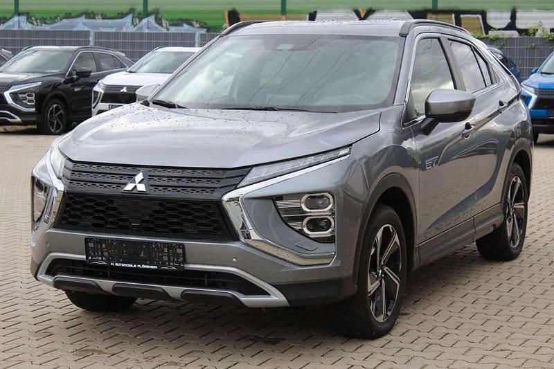 Titanium grey Gebraucht 2022 Mitsubishi Eclipse Plus SUV | 20.990 € - Bild 1/4