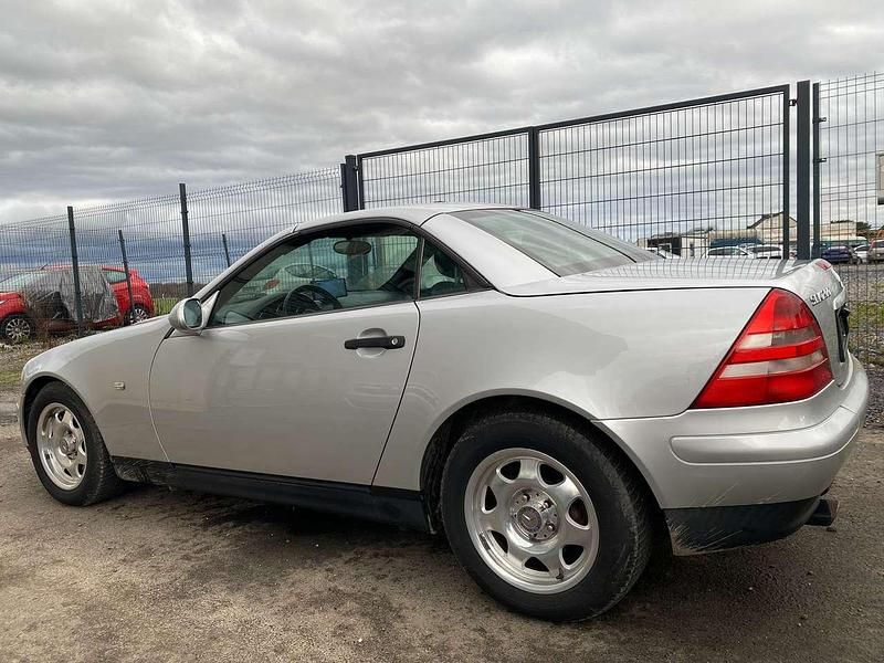 Gebraucht Mercedes SLK200 136 PS (100 kW) 1999 Silber Cabrio