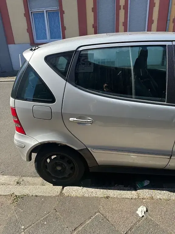 Gebraucht Mercedes A140 Avantgarde 82 PS (60 kW) 2002 Silber Kleinwagen