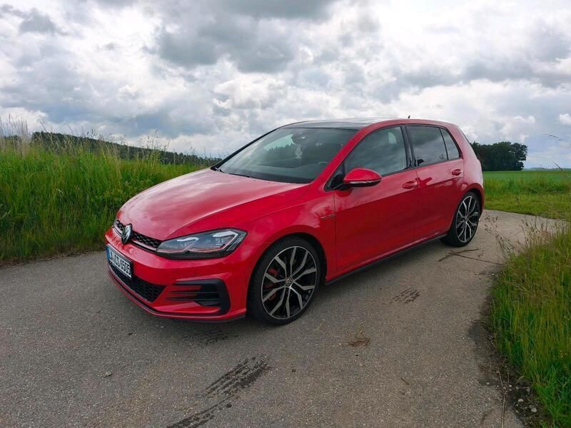 Rot Gebraucht 2019 VW Golf VII GTI Limousine | 25.990 € (Fairer Preis) - Bild 1/4