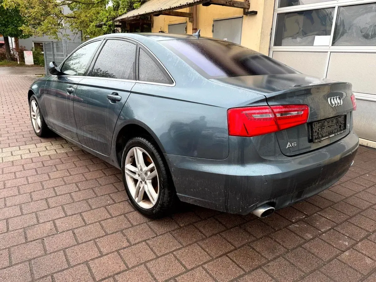 Gebraucht Audi A6 Ambiente 313 PS (230 kW) 2012 Grau Limousine