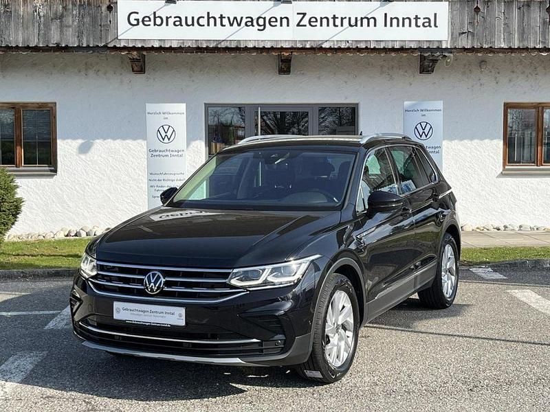 Gebraucht VW Tiguan Elegance 150 PS (110 kW) 2022 Schwarz SUV