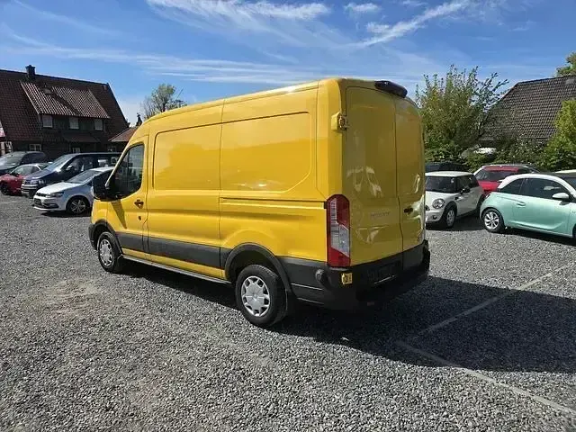 Używany Ford Transit Trend 107 KM (78 kW) 2020 Żółty Minivan