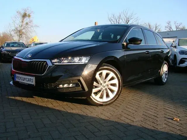 Gebraucht Skoda Octavia Selection 150 PS (110 kW) 2024 Black magic perl Kombi