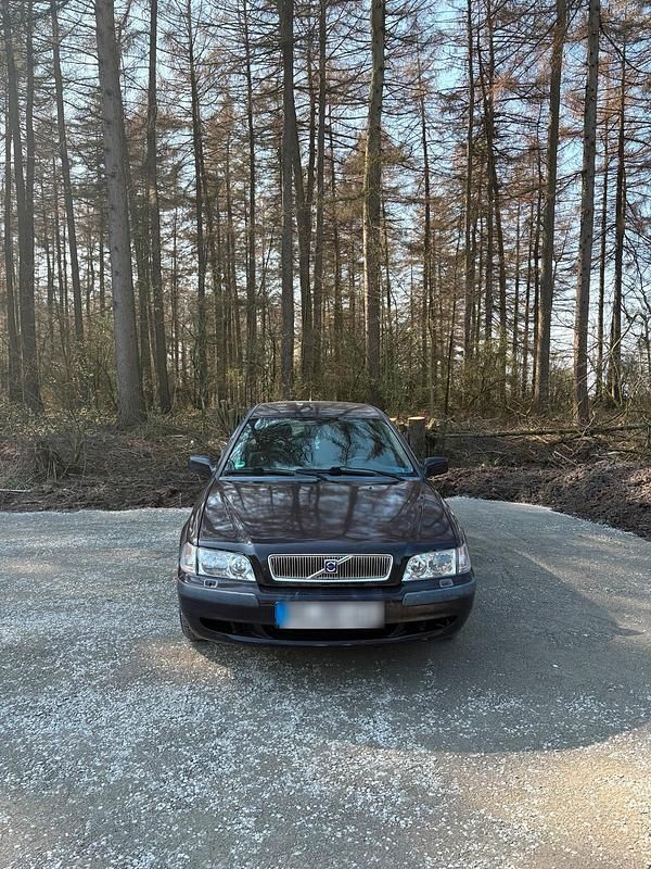 Gebraucht Volvo V40 122 PS (89 kW) 2001 Andere farben Kombi
