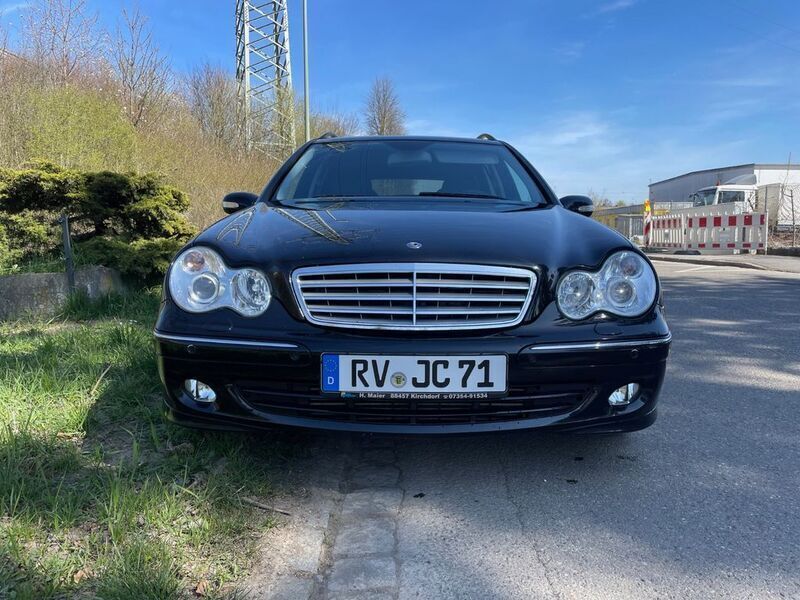 Schwarz Gebraucht 2007 Mercedes C220 Avantgarde Limousine | 2.999 € (Superpreis) - Bild 1/4