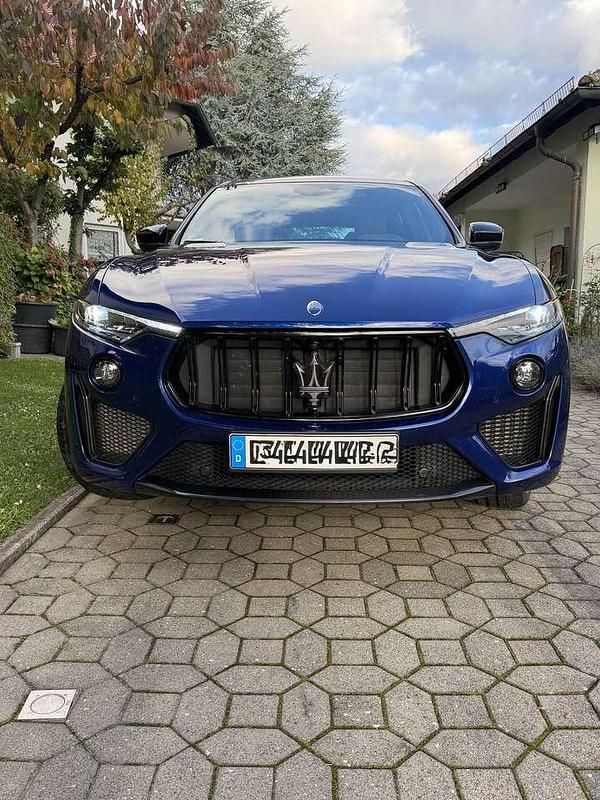 Gebraucht Maserati Levante 581 PS (427 kW) 2020 Blau SUV