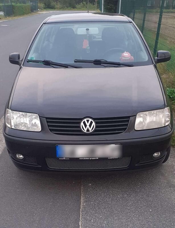 Schwarz Gebraucht 2000 VW Polo Kleinwagen | 550 € (Guter Preis) - Bild 1/4