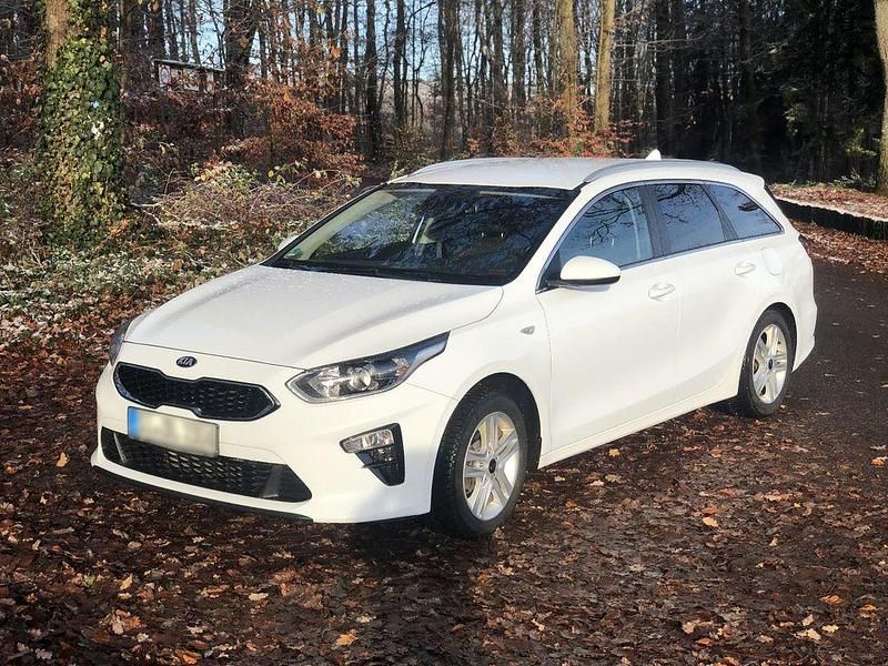Gebraucht Kia Ceed Sportswagon Platinum Edition 136 PS (100 kW) 2020 Weiß Kombi