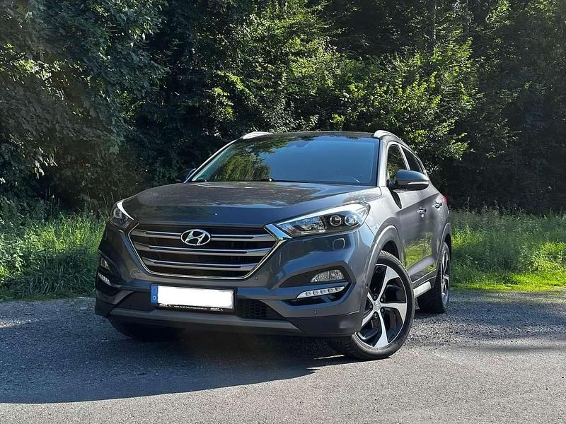 Gebraucht Hyundai Tucson Turbo 177 PS (130 kW) 2018 Grau SUV