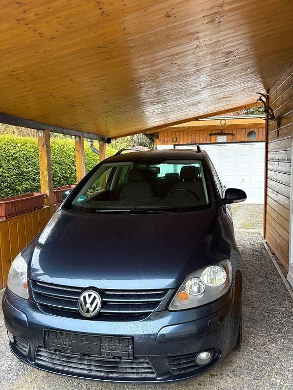 Gebraucht 2008 VW Golf Plus Comfortline Van / Kleinbus | 2.399 € (Guter Preis) - Bild 1/4