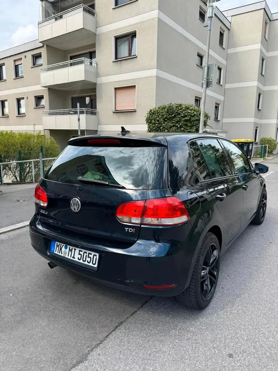 Gebraucht VW Golf VII 115 PS (84 kW) 2012 Schwarz Limousine