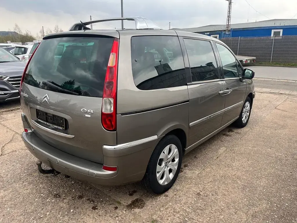 Używany Citroën C8 Exclusive 136 KM (100 kW) 2009 Złoty Minivan