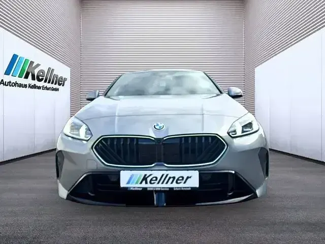 Gebraucht BMW 123 M Sport 224 PS (164 kW) 2025 Skyscraper grau met. Kleinwagen