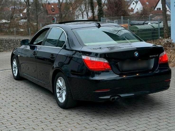 Gebraucht BMW 525 197 PS (144 kW) 2009 Schwarz Limousine