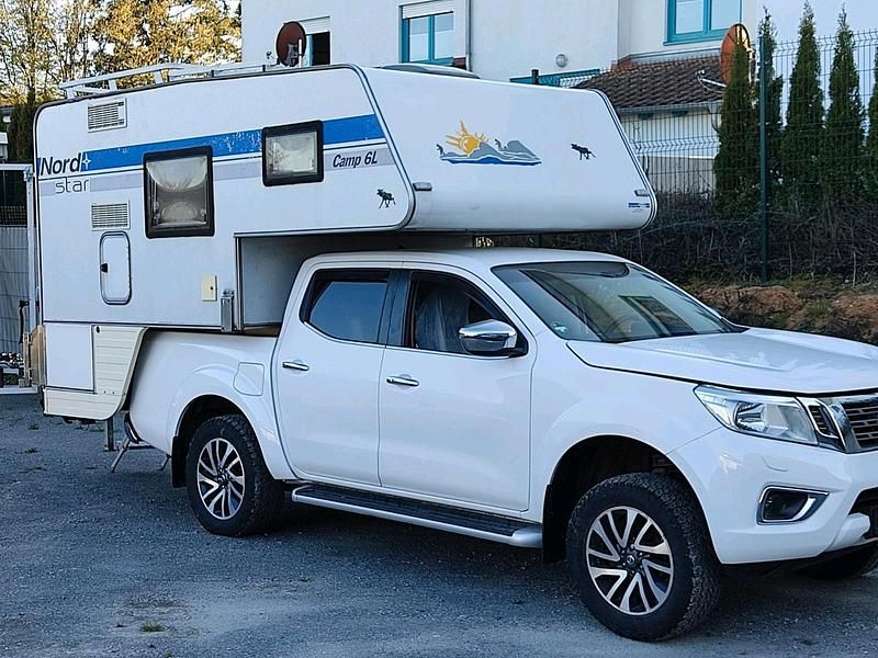 Second-hand Nissan Navara 2017 Alb Pickup