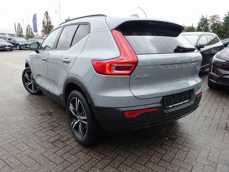Gebraucht Volvo XC40 Plus 163 PS (119 kW) 2025 Grau SUV