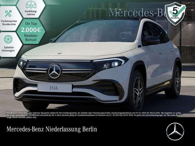 Weiß Gebraucht 2022 Mercedes EQA250 AMG SUV | 35.990 € (Fairer Preis) - Bild 1/3