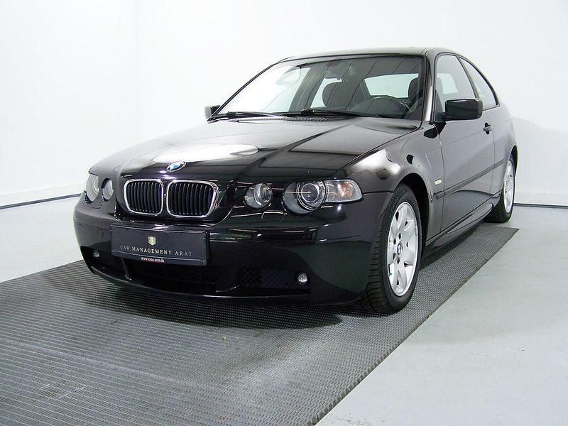 Gebraucht BMW 318 Compact Sport Line 143 PS (105 kW) 2003 Black sapphire metallic (metallic) Kleinwagen