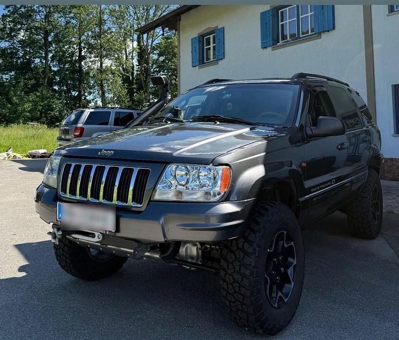 Grau Gebraucht 2004 Jeep Grand Cherokee Overland SUV | 11.500 € - Bild 1/4