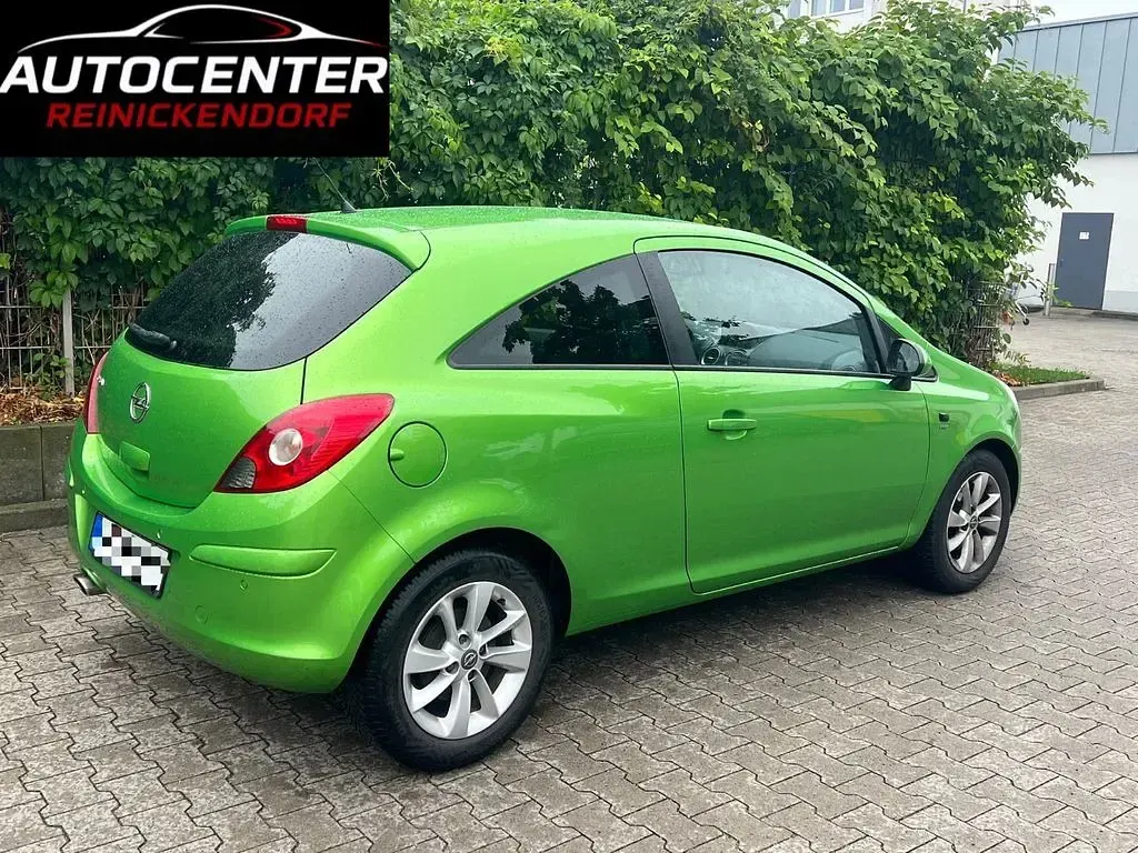 Gebraucht Opel Corsa Energy 87 PS (63 kW) 2014 Apfelgruen p2 Kleinwagen