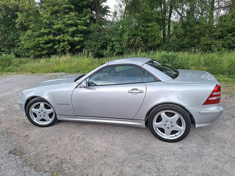 Gebraucht Mercedes SLK200 163 PS (119 kW) 2001 Silber Cabrio