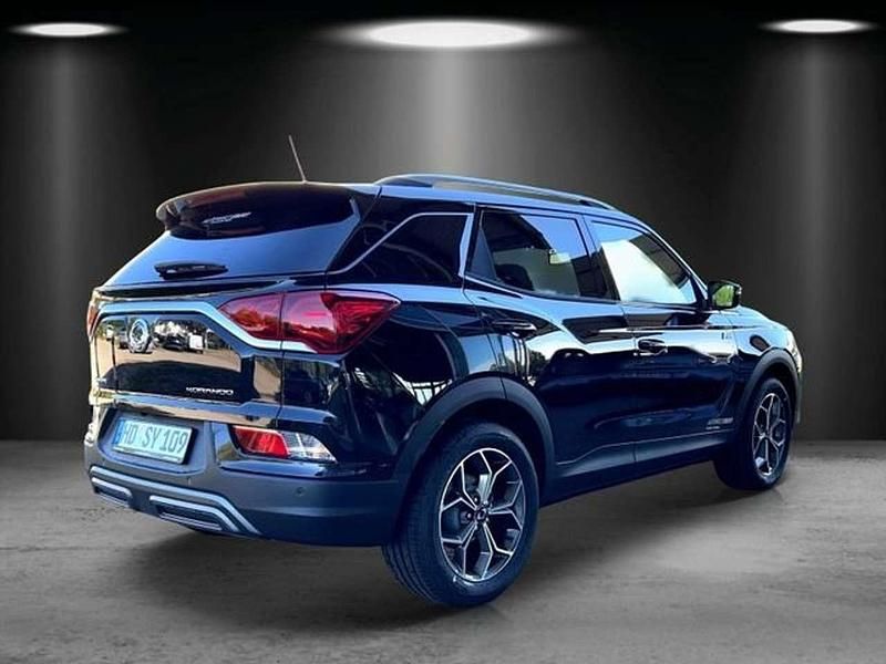 Gebraucht SsangYong Korando Quartz 163 PS (119 kW) 2022 Schwarz SUV