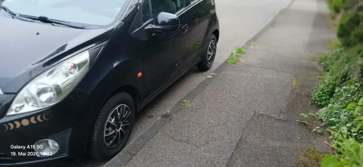 Gebraucht Chevrolet Spark 82 PS (60 kW) 2011 Schwarz Kleinwagen