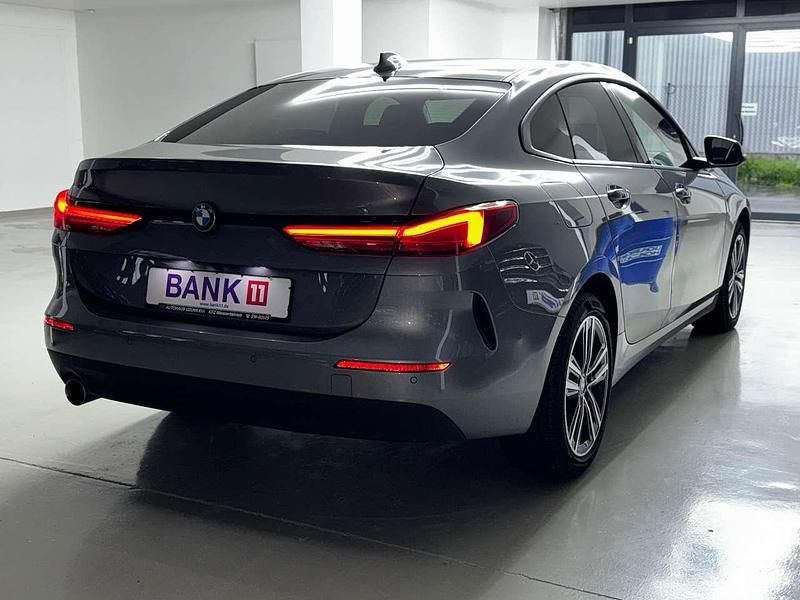 Gebraucht BMW 218 Advantage 136 PS (100 kW) 2024 Skyscraper grau Limousine