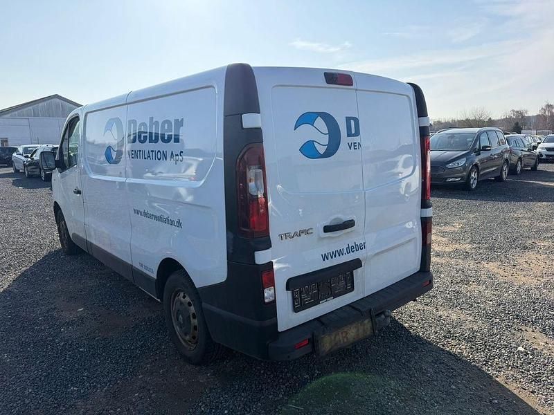 Gebraucht Renault Trafic Komfort 120 PS (88 kW) 2018 Weiß Van / Kleinbus