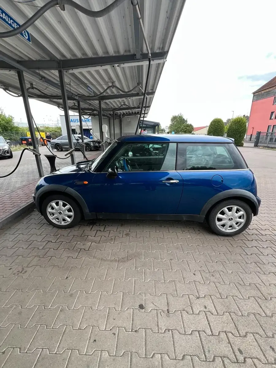Gebraucht Mini Cooper 90 PS (66 kW) 2002 Blau Kleinwagen