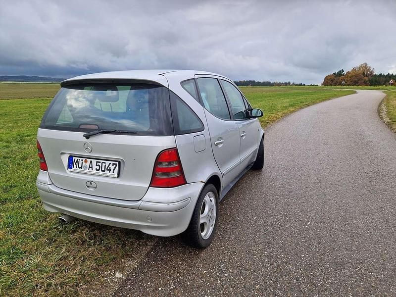 Gebraucht Mercedes A140 Avantgarde 82 PS (60 kW) 2001 Silber Limousine