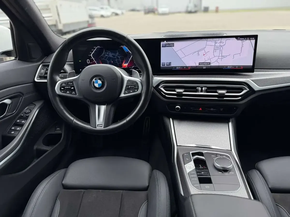Gebraucht BMW 320 M Sport 190 PS (139 kW) 2024 Alpinweiß iii Kombi