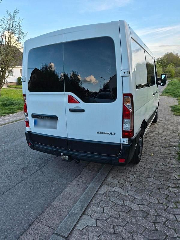 Second-hand Renault Master 125 CP (91 kW) 2012 Alb Berlinǎ