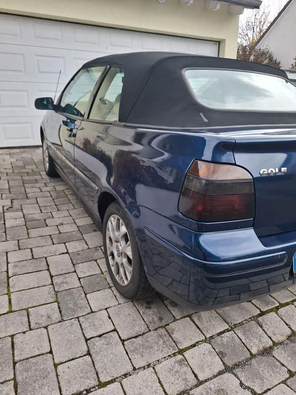 Blau Gebraucht 2000 VW Golf Cabriolet Highline Cabrio | 1.190 € (Superpreis) - Bild 1/4