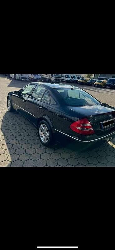 Gebraucht Mercedes E280 Elegance 231 PS (169 kW) 2005 Schwarz Limousine