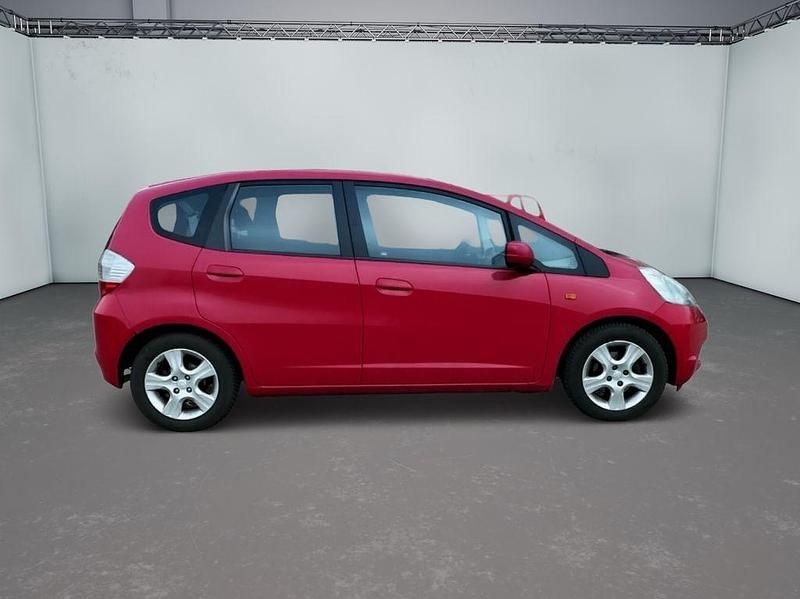 Gebraucht Honda Jazz 90 PS (66 kW) 2011 Rot Kleinwagen