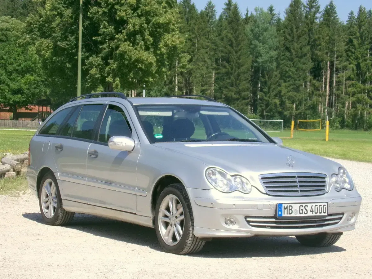 Gebraucht Mercedes C220 150 PS (110 kW) 2006 Silber Kombi
