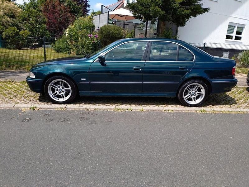 Gebraucht BMW 520 150 PS (110 kW) 1997 Grün Limousine