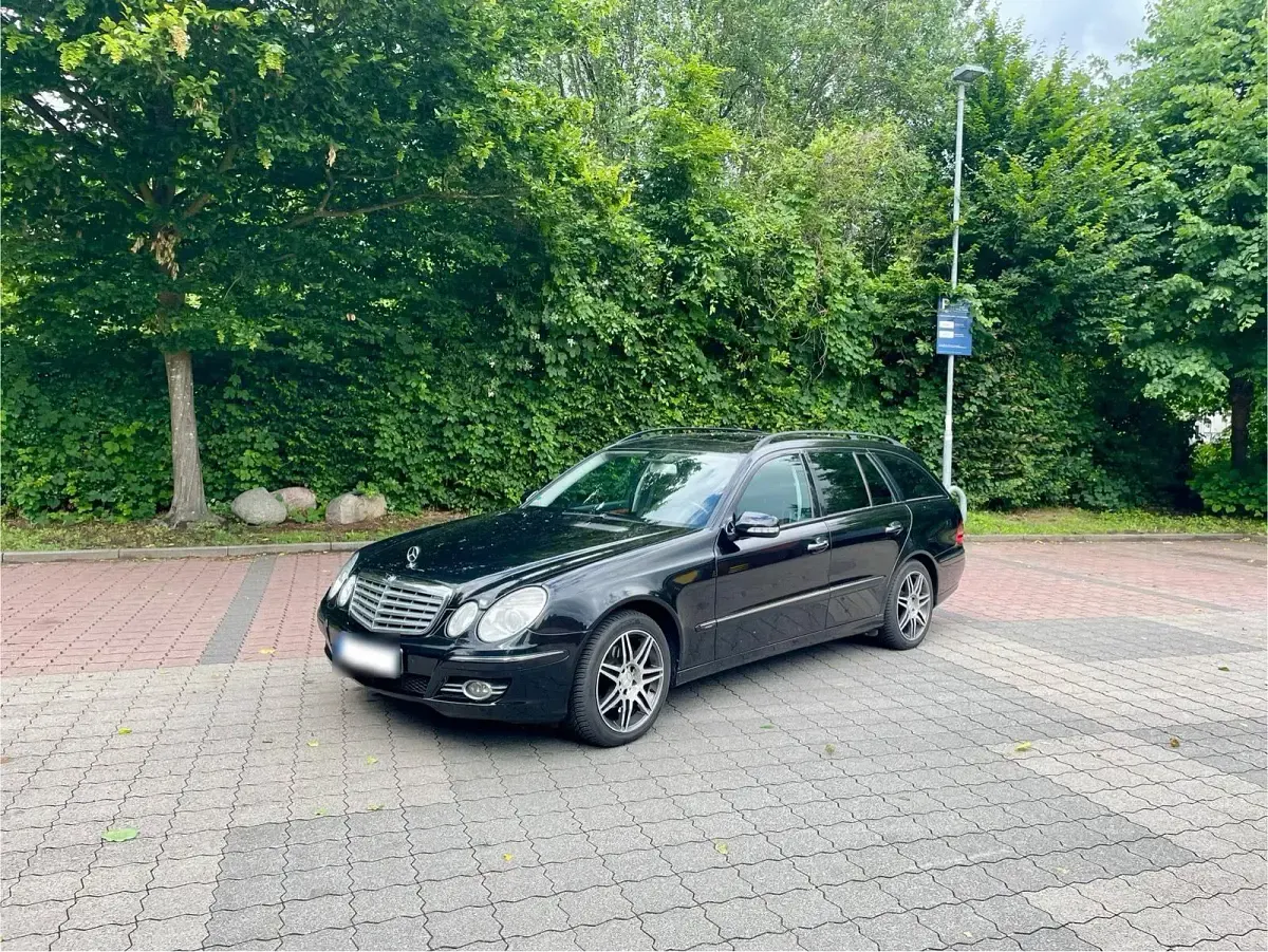 Gebraucht Mercedes E280 190 PS (139 kW) 2007 Schwarz Kombi