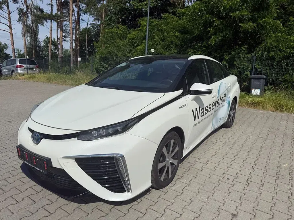 Gebraucht Toyota Mirai Executive 75 PS (55 kW) 2020 Weiß Limousine